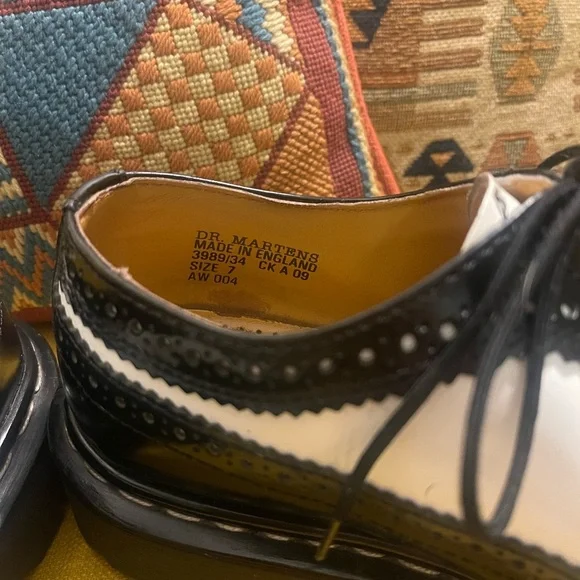 3989 BEX SMOOTH LEATHER BROGUE DR MARTEN VINTAGE SHOES​ - Picture 5 of 6